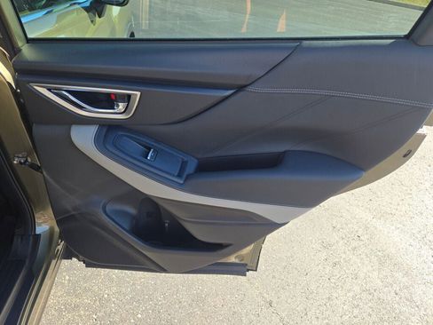 Certified 2023 Subaru Forester Limited image 10