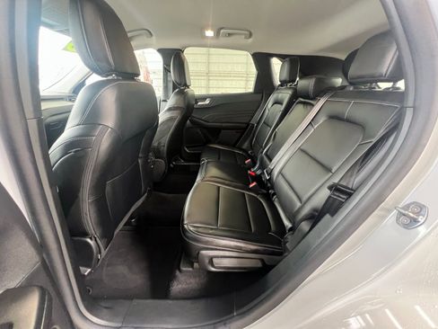 Used 2025 Ford Escape Platinum image 18