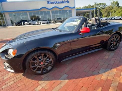 Used 2020 FIAT 124 Spider Abarth w/ Convenience Group RWD image 6