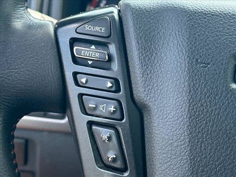Used 2021 Nissan Titan PRO-4X w/ Pro-4x Convenience Package AWD/4WD image 27