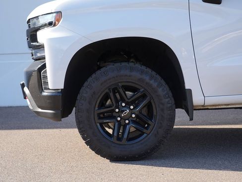 Used 2021 Chevrolet Silverado 1500 LT Trail Boss w/ Convenience Package II AWD/4WD image 11