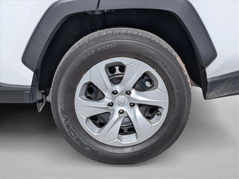 Used 2024 Toyota RAV4 LE image 3