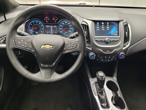 Used 2017 Chevrolet Cruze LT w/ Convenience Package FWD image 22