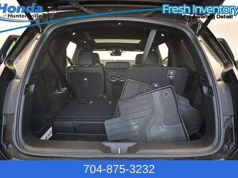 Used 2025 Honda Pilot Black Edition image 10