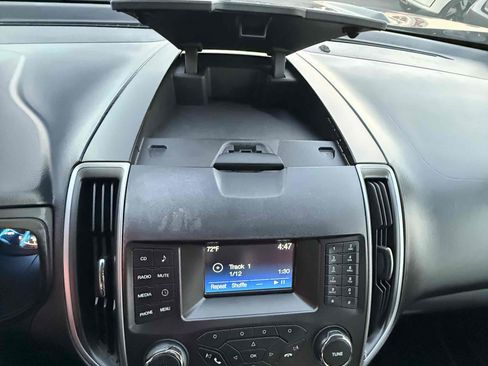 Used 2016 Ford Edge SE image 57