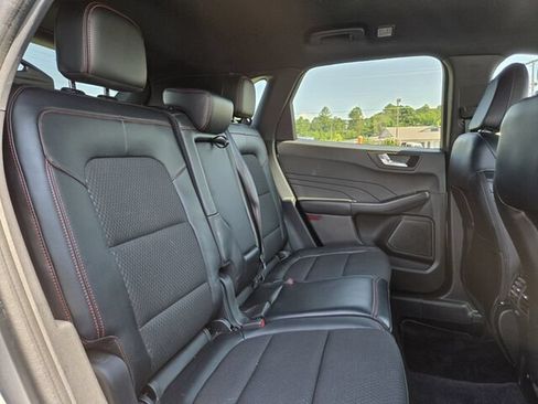 Certified 2023 Ford Escape ST-Line w/ Tech Pack #1 AWD/4WD image 19