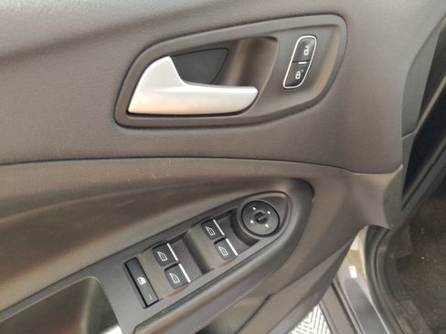 Used 2017 Ford Escape SE w/ Equipment Group 201A AWD/4WD image 27