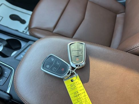 Used 2023 Cadillac XT5 Sportv image 33