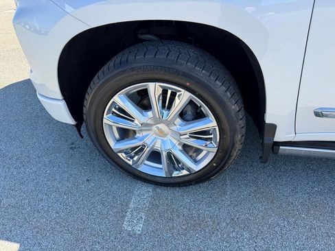 Certified 2023 Chevrolet Silverado 1500 High Country w/ High Country Premium Package image 13