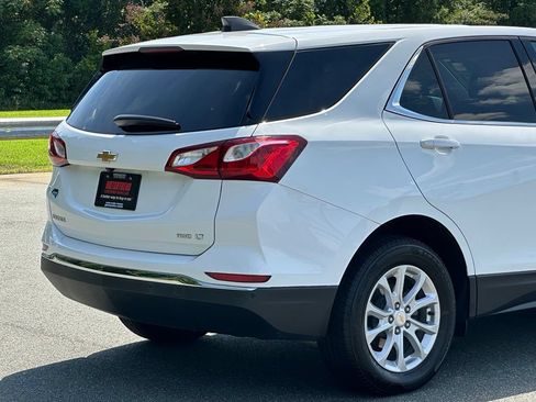 Used 2020 Chevrolet Equinox LT w/ Driver Convenience Package AWD/4WD image 41