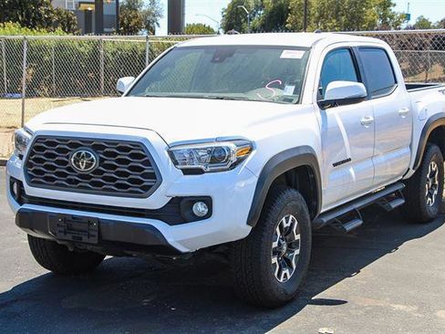 Used 2020 Toyota Tacoma TRD Off-Road image 26