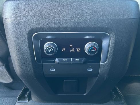 Used 2023 Chevrolet Suburban LT image 51