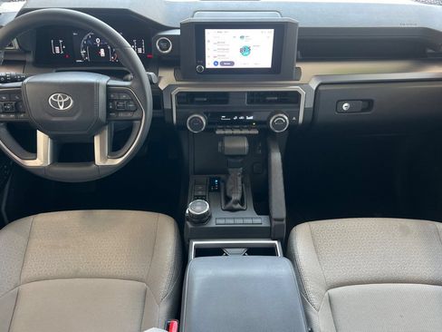 Certified 2025 Toyota 4Runner SR5 AWD/4WD image 10