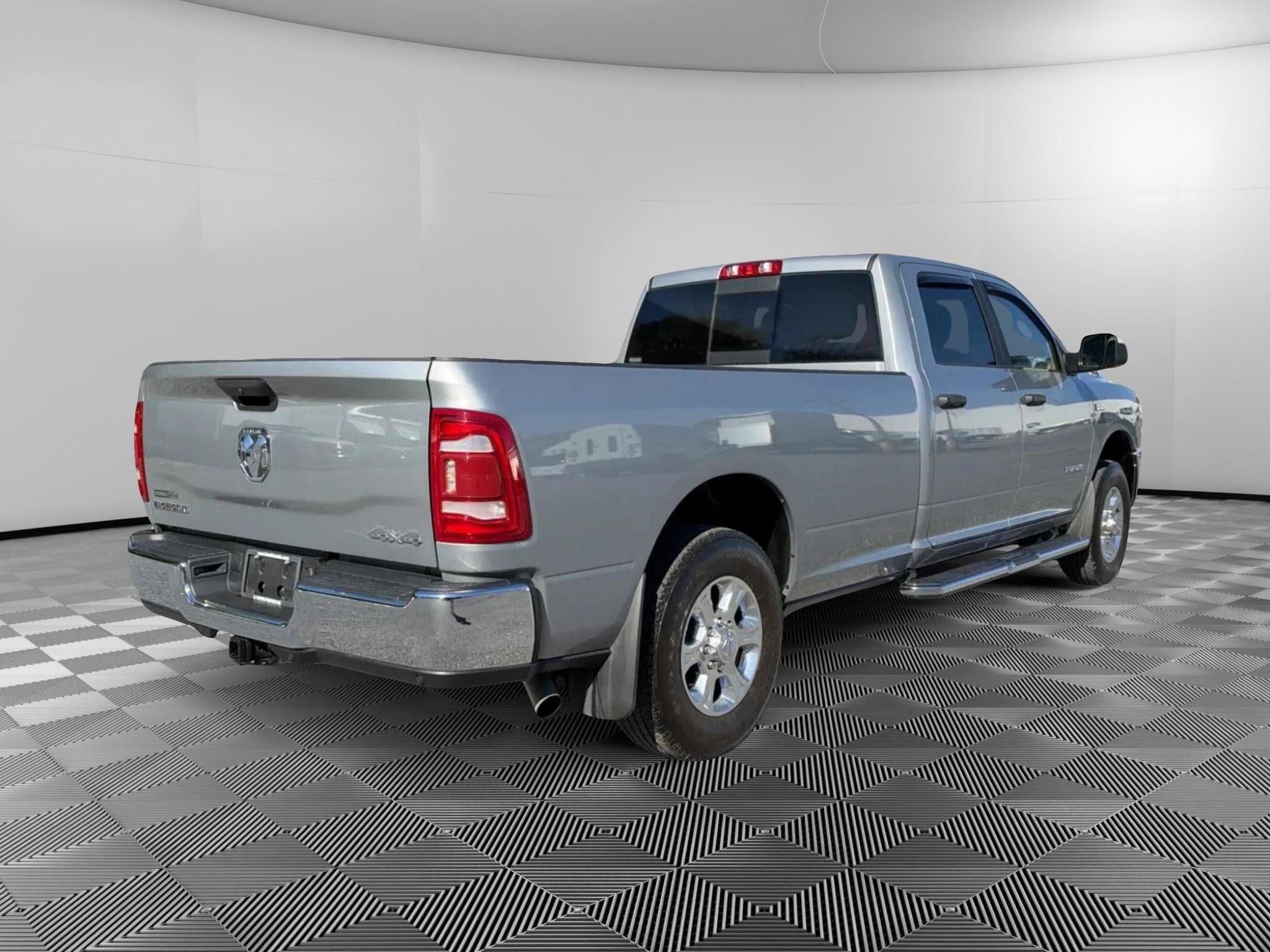 Used 2022 RAM 2500 Big Horn w/ Level C Equiment Group AWD/4WD image 4