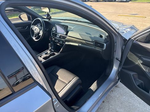 Used 2021 Honda Accord Sport image 15