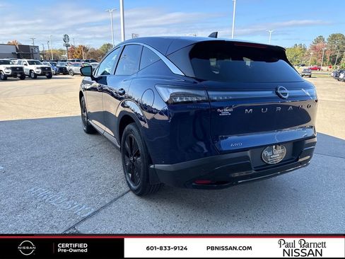 Certified 2025 Nissan Murano SV image 16