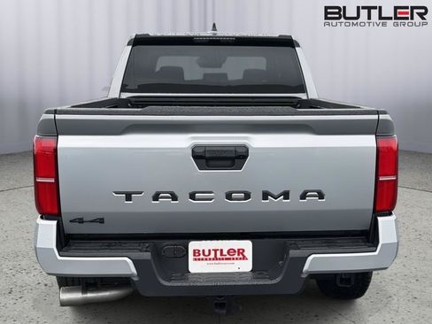 New 2026 Toyota Tacoma SR5 AWD/4WD image 5