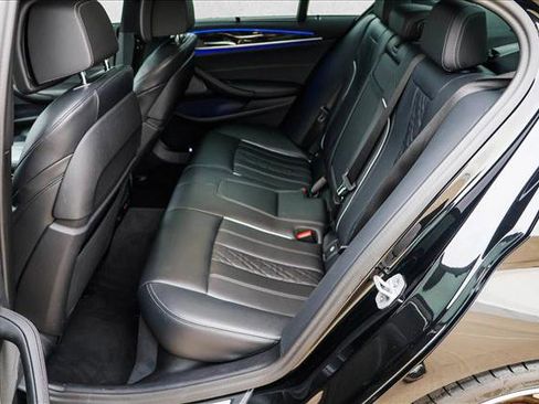 Used 2023 BMW M550i xDrive w/ Executive Package image 23