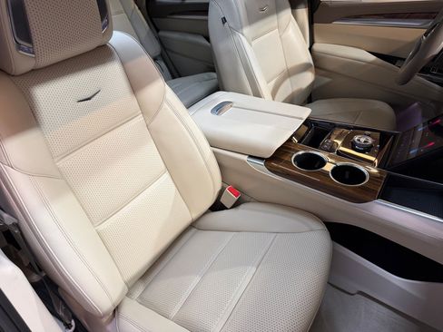 Certified 2025 Cadillac Escalade Sport Platinum w/ LPO, ONYX Package AWD/4WD image 62