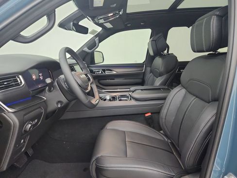New 2026 Jeep Grand Wagoneer Summit AWD/4WD image 18