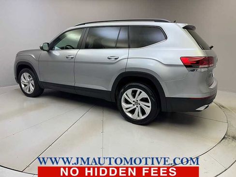 Used 2023 Volkswagen Atlas SE AWD/4WD image 3