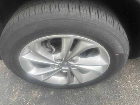 Used 2023 Buick Encore GX Preferred w/ Cold Weather Comfort Package FWD image 12