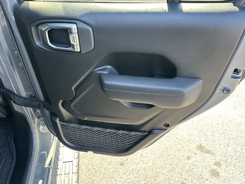 Used 2023 Jeep Wrangler Unlimited Rubicon w/ Xtreme 35 Tire Package image 17