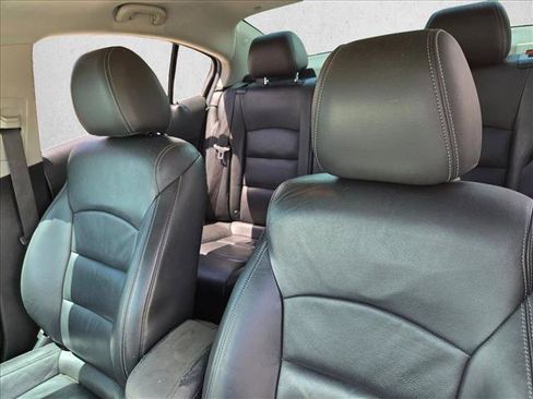 Used 2012 Chevrolet Cruze LT FWD image 12