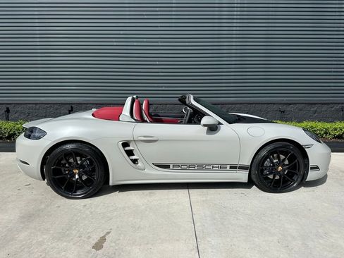 Used 2024 Porsche 718 Boxster image 12