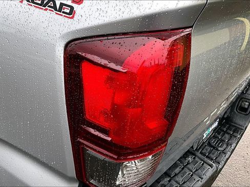 Used 2021 Toyota Tacoma TRD Off-Road w/ Technology Package image 29