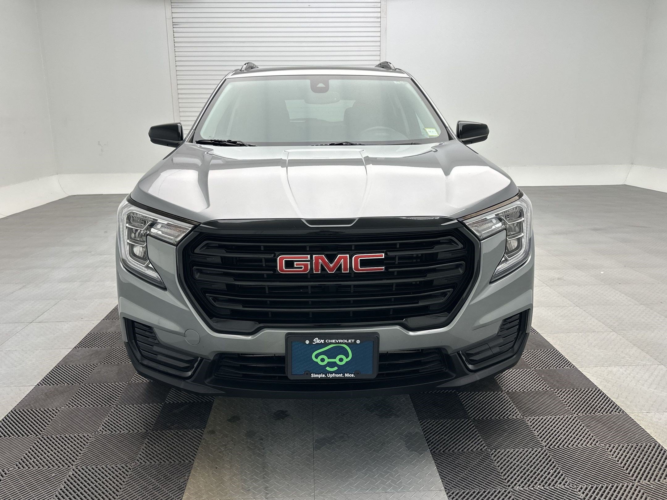 Certified 2024 GMC Terrain SLE w/ Driver Convenience Package AWD/4WD image 6