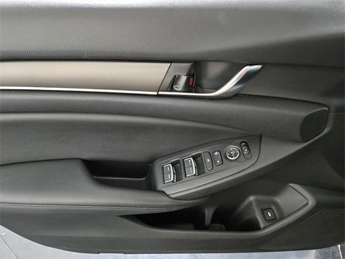 Used 2019 Honda Accord LX image 28