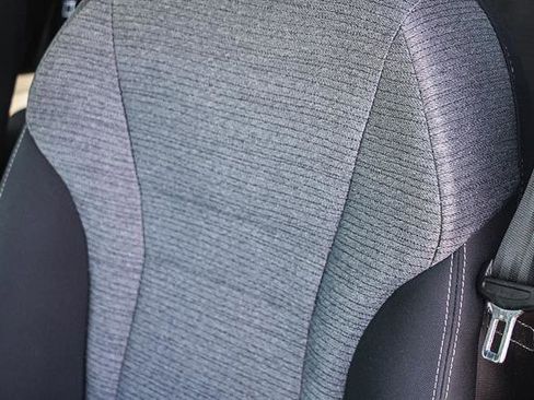 Used 2023 Nissan Rogue SV image 14