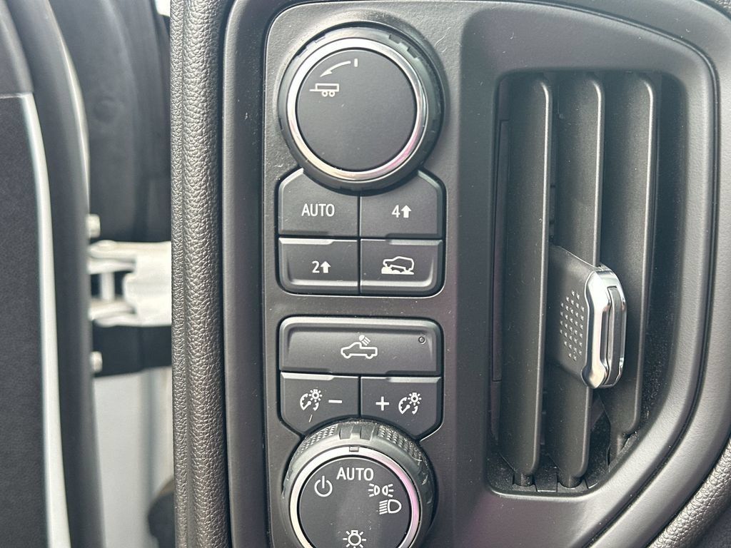 Used 2024 Chevrolet Silverado 1500 Custom AWD/4WD image 26