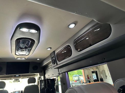 Used 2017 RAM ProMaster 2500 w/ Premium Appearance Group image 15