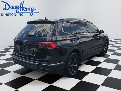 Used 2024 Volkswagen Tiguan SE FWD image 5