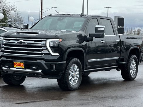 Used 2024 Chevrolet Silverado 2500 High Country w/ High Country Premium Package image 8