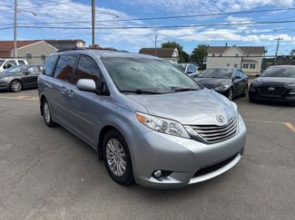 Used 2013 Toyota Sienna Limited image 1