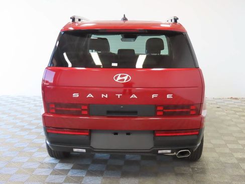 Used 2024 Hyundai Santa Fe SEL FWD image 4