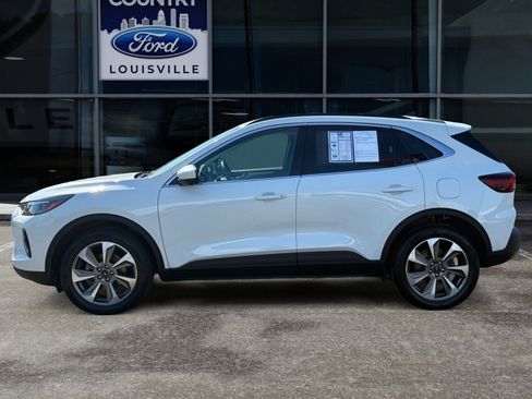 Used 2023 Ford Escape Platinum AWD/4WD image 6