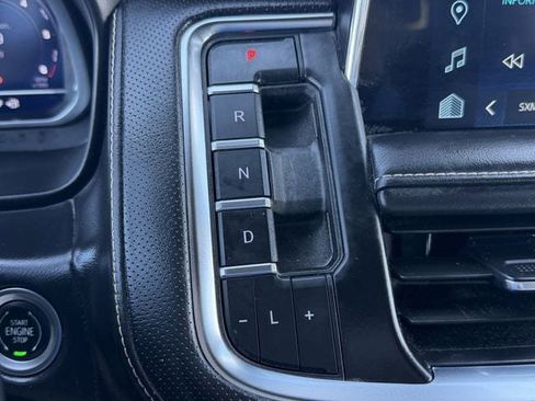 Used 2023 Chevrolet Suburban Premier image 20