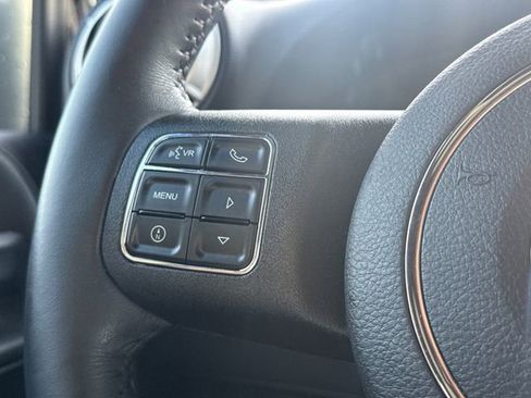 Used 2016 Jeep Wrangler Unlimited Sahara w/ Connectivity Group AWD/4WD image 28