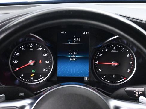 Used 2022 Mercedes-Benz GLC 300 4MATIC Coupe image 25