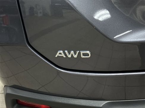 Used 2025 Honda Pilot EX-L image 28