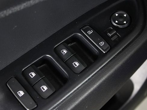 Certified 2026 Hyundai Venue SE image 23