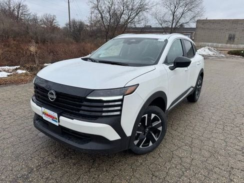 New 2026 Nissan Kicks SV w/ SV Premium Package image 2