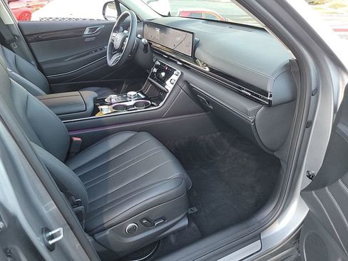 Used 2025 Genesis GV80 2.5T Standard image 40