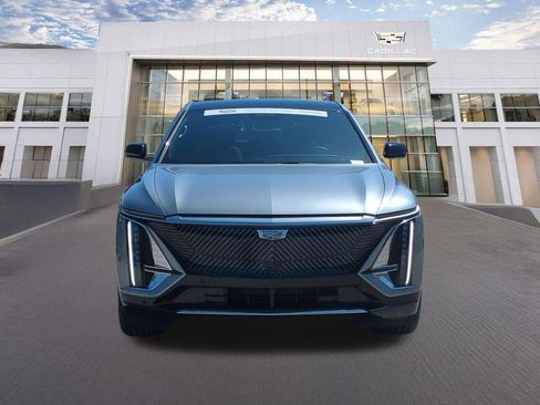 Certified 2024 Cadillac Lyriq Tech AWD/4WD image 2