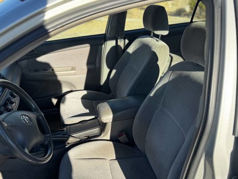 Used 2003 Toyota Camry LE image 19