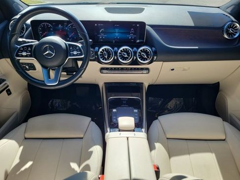 Used 2021 Mercedes-Benz GLA 250 image 2